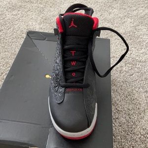 Boys 5.5 Jordan eclipse chukka